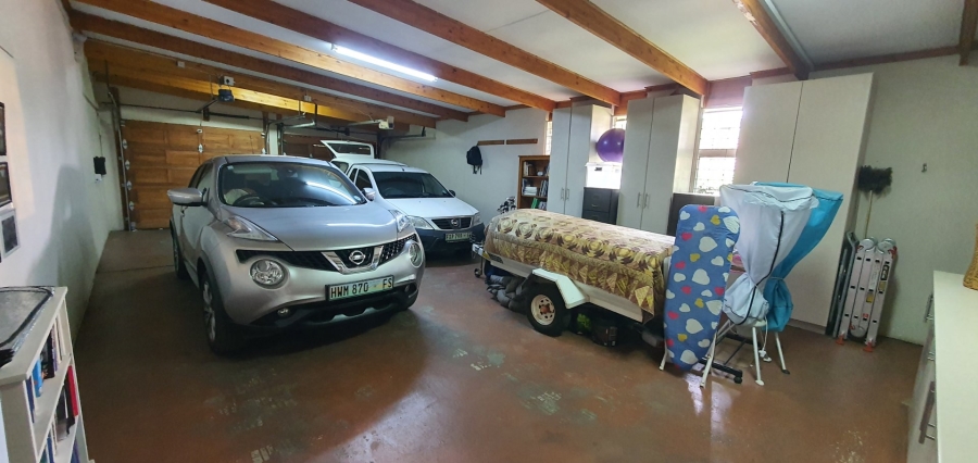 4 Bedroom Property for Sale in Brandwag Free State